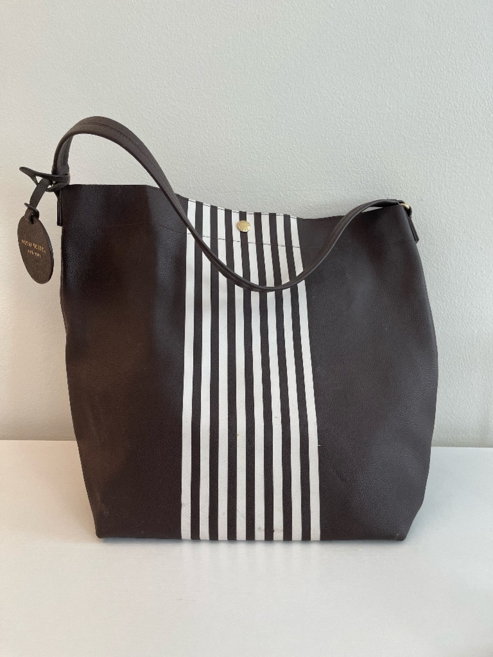 uthentic Henri Bendel New York Brown & White Signature Stripe Tote Bag